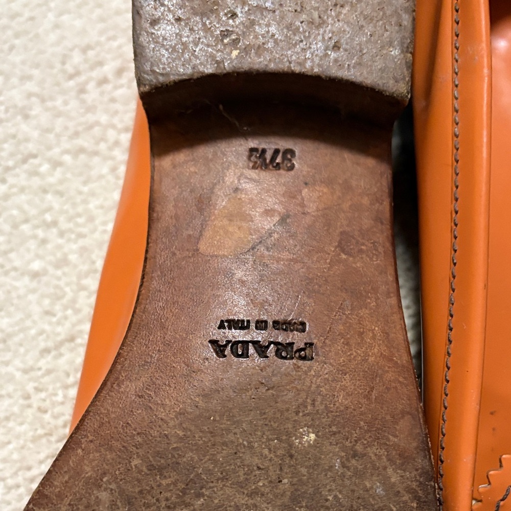 Prada Women's Burnt Orange Loafers 371/2 or 7.5 - Picture 2 of 4